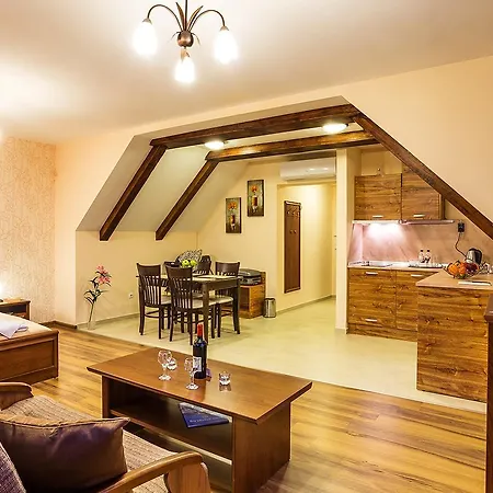 Rosen Apartahotel