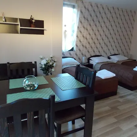 Rosen Apartahotel